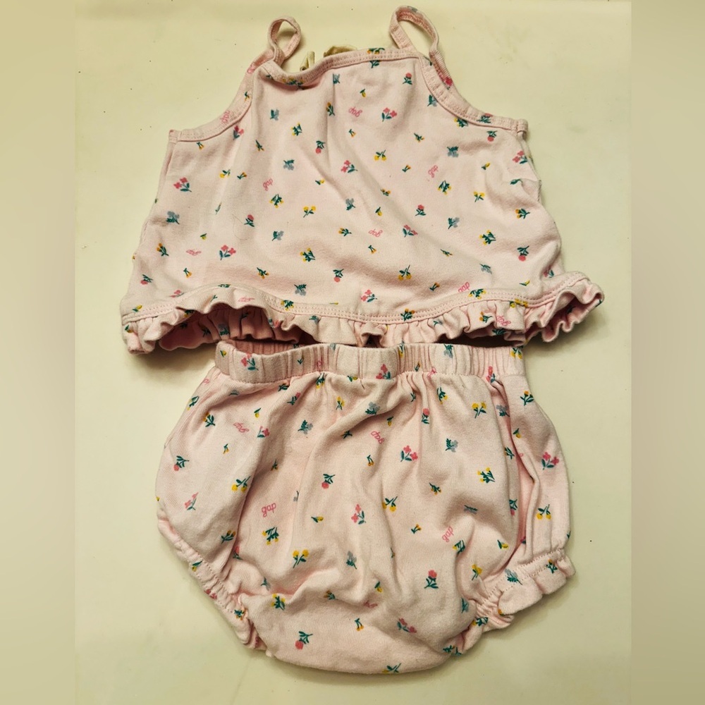 GAP Light Pink Floral Diaper Cover Set - Picture 2 of 3